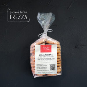 Ciambelline al vino rosso e nocciola